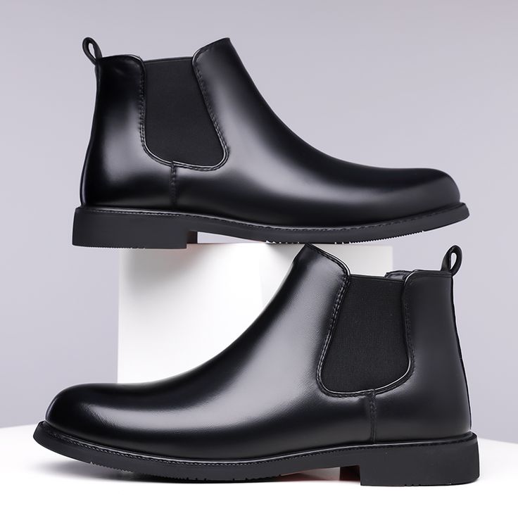 premium Leather Chelsea shoes