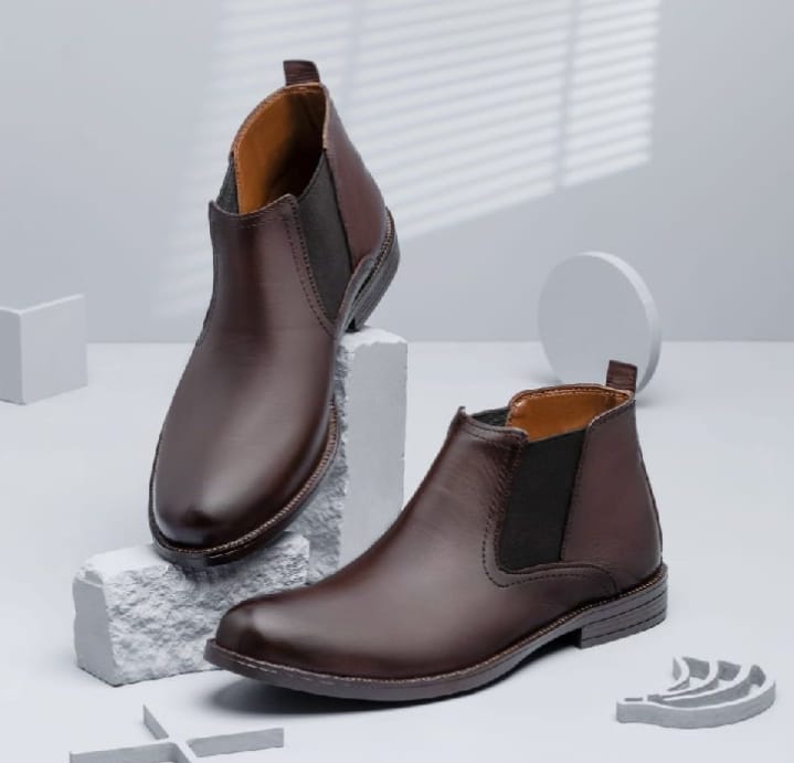 premium Leather Chelsea shoes