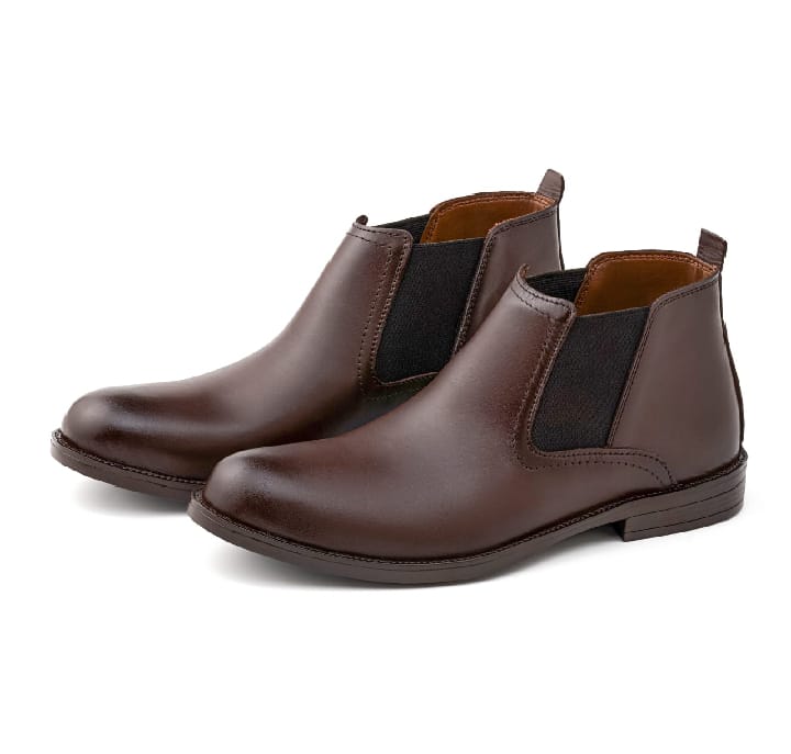 premium Leather Chelsea shoes